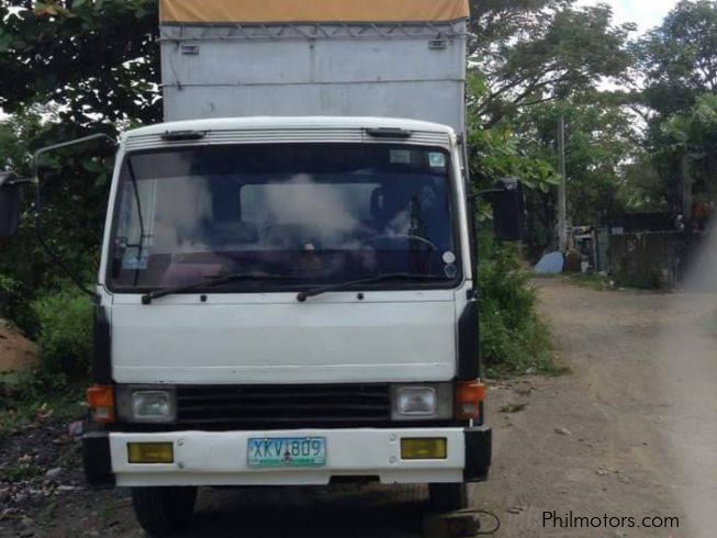 Mitsubishi fuso 1990