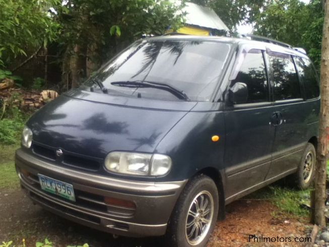 Nissan serena 1992