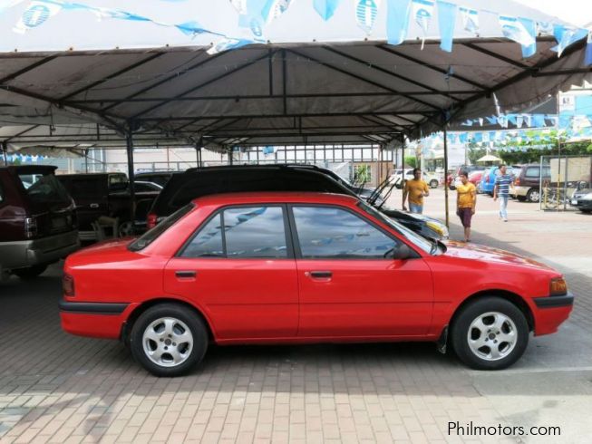 Mazda familia 1996