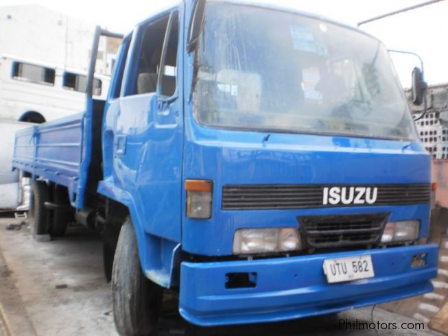 Сиденье isuzu forward