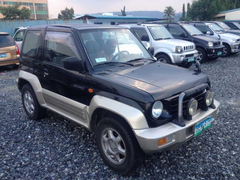 Mitsubishi pajero junior 1997