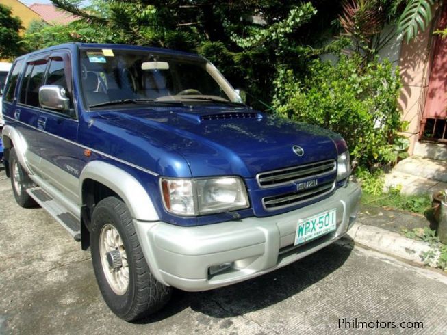 Isuzu trooper 2000