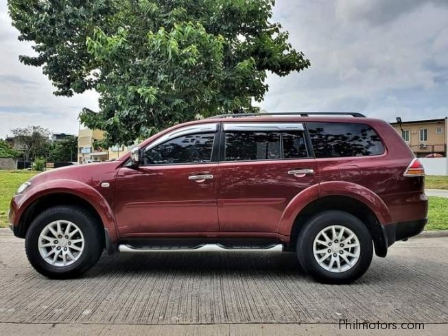 Mitsubishi montero sport 2012