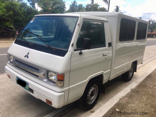 Used Mitsubishi L300 FB Deluxe | 2013 L300 FB Deluxe for sale ...