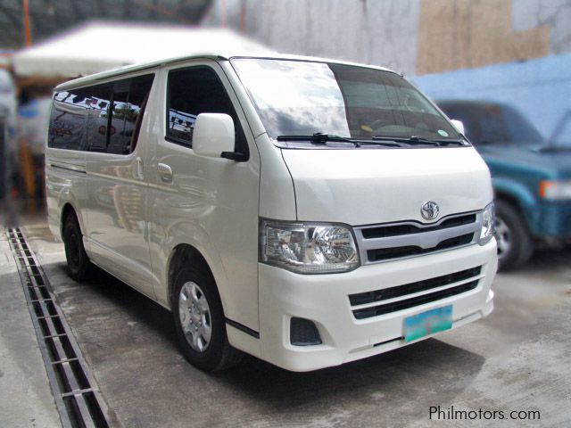 Тойота hiace 2013