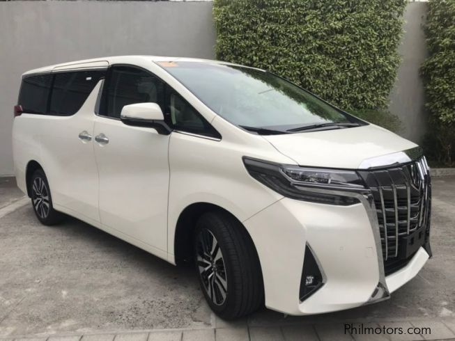 Toyota alphard 2020 года