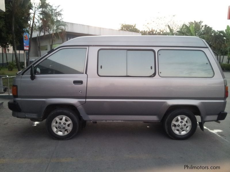 Toyota light ace