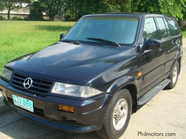 1998-Mercedes-Benz-Musso-201-7740840_1.jpg