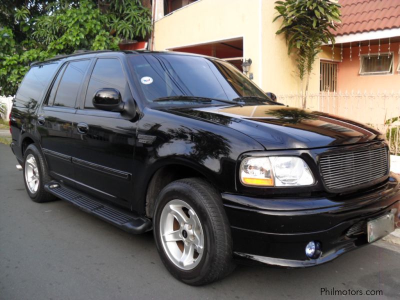 Ford Expedition XLT in Philippines