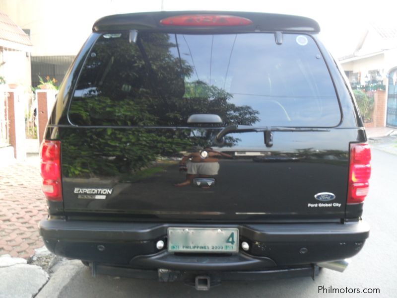 Ford Expedition XLT in Philippines