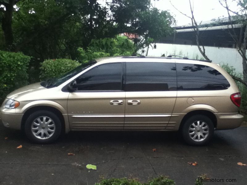 Chrysler town and country in the philippines #5