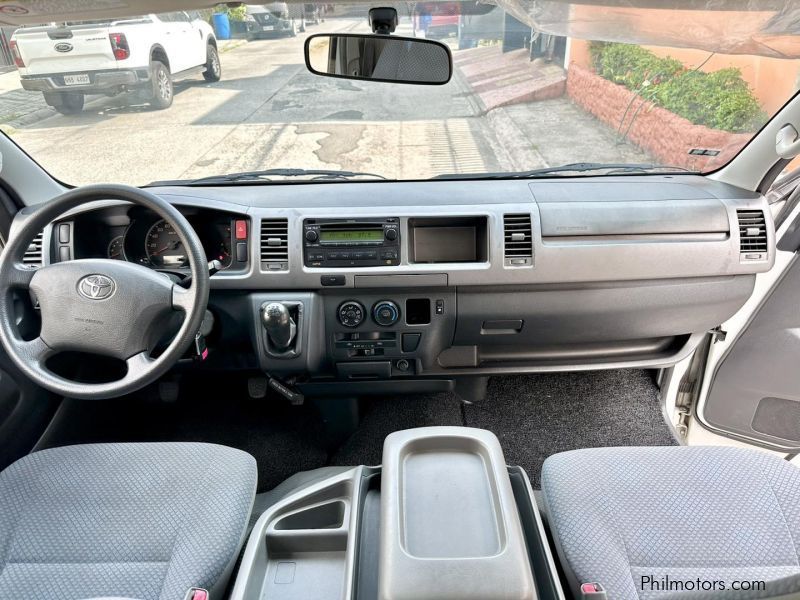 Toyota Hiace GL Grandia M/T in Philippines