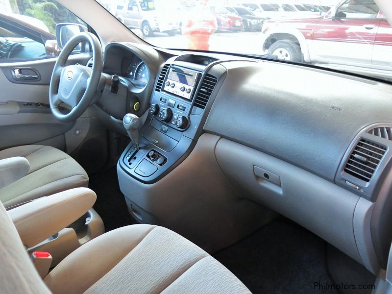 Kia Carnival 2010