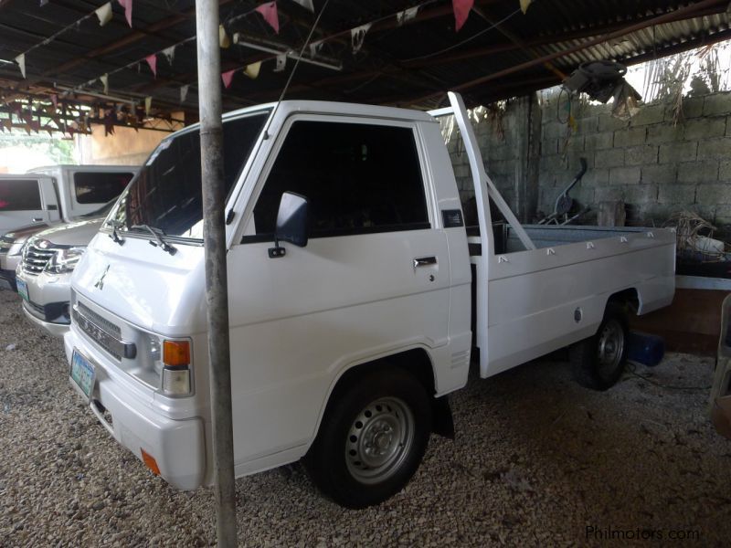 Used Mitsubishi L300 Pick up type 2010 L300 Pick up type 