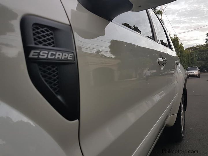 Ford Escape XLT in Philippines