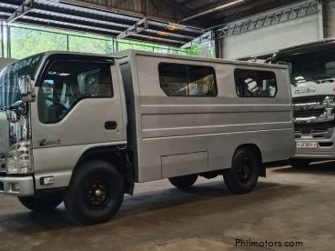 Used Isuzu N Series NQR Elf Aluminum high side cargo dropside truck ...